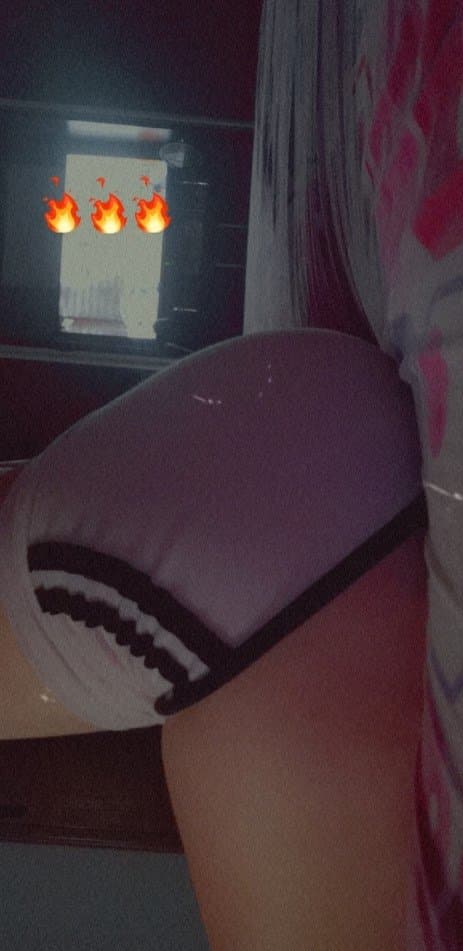 Slutty Babygirl 23 years old