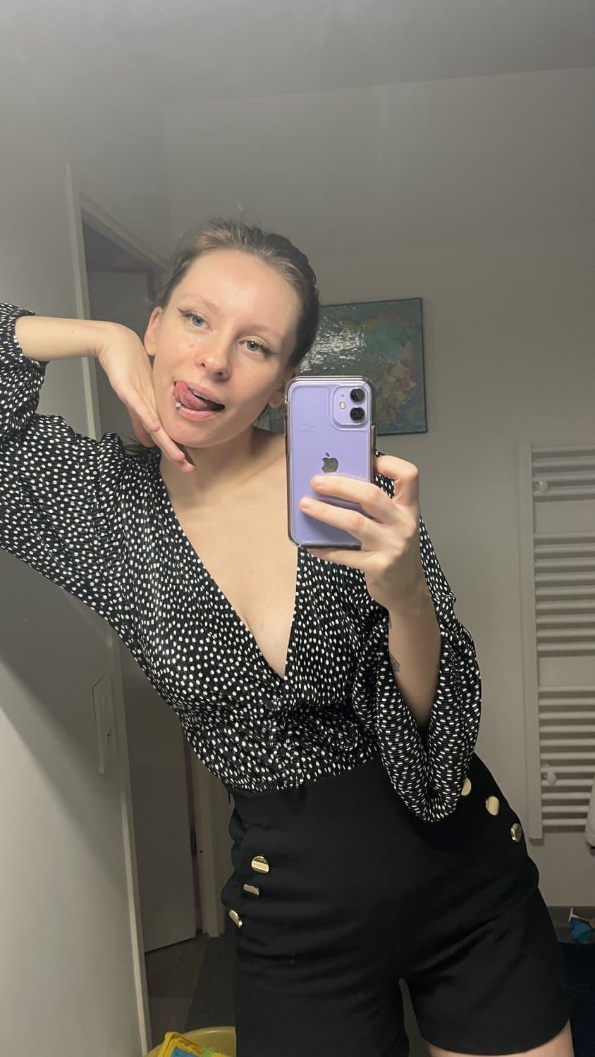 LEAKED ALERT! HOT PRETTY Babe