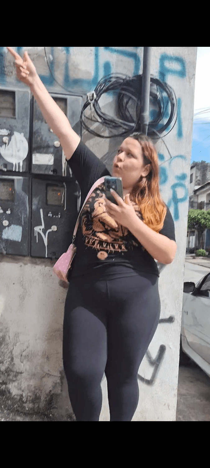 Gordinha gostosa ( Cara de safada que goza dando o cuzão) + Bônus -Gostosa do rabo lindo de legging.