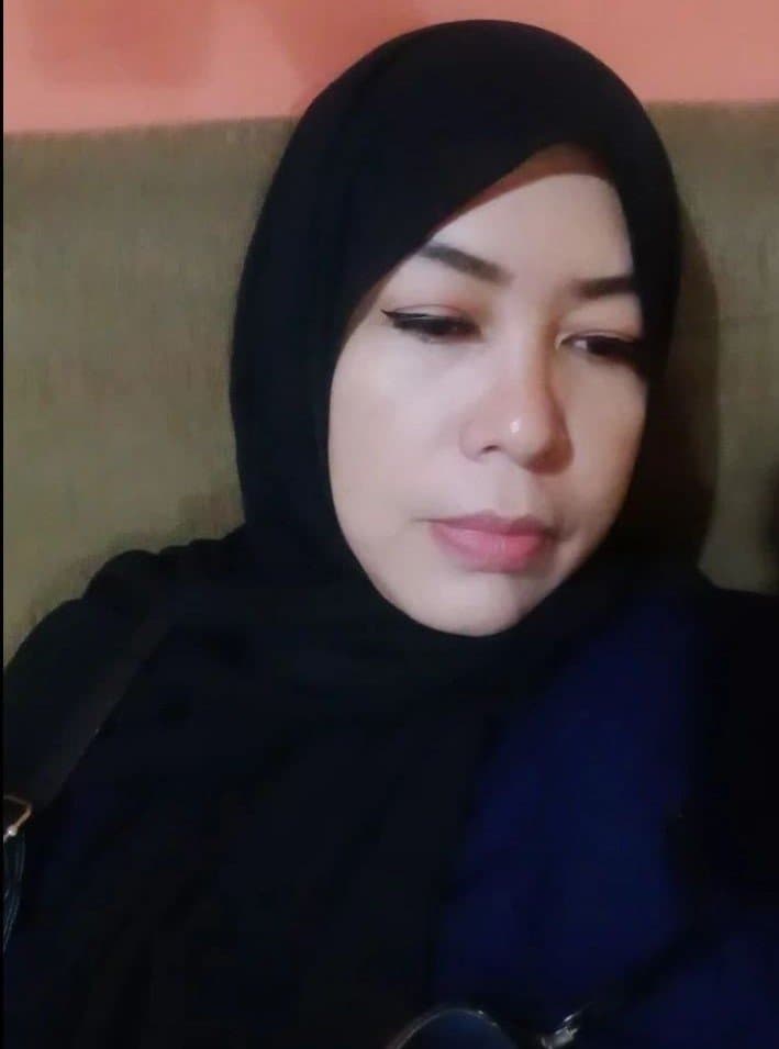 tante cantik milf colmek sambil nemenin crot di mango live enak hijab cantik tante selsa solen selen