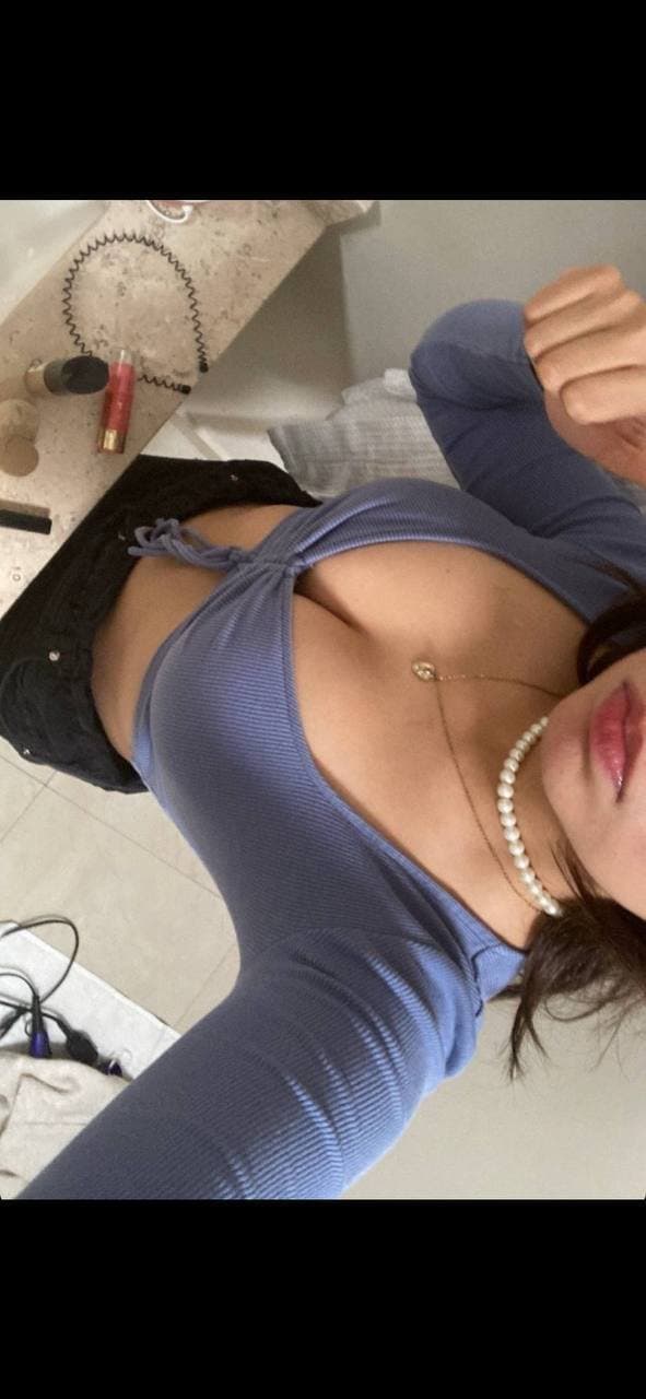 ELLA ES REGINA, ES DE MONTERREY MÉXICO Y ES OTRA PUTITA MÁS QUE FUE ENTREGADA POR SU NOVIO ??