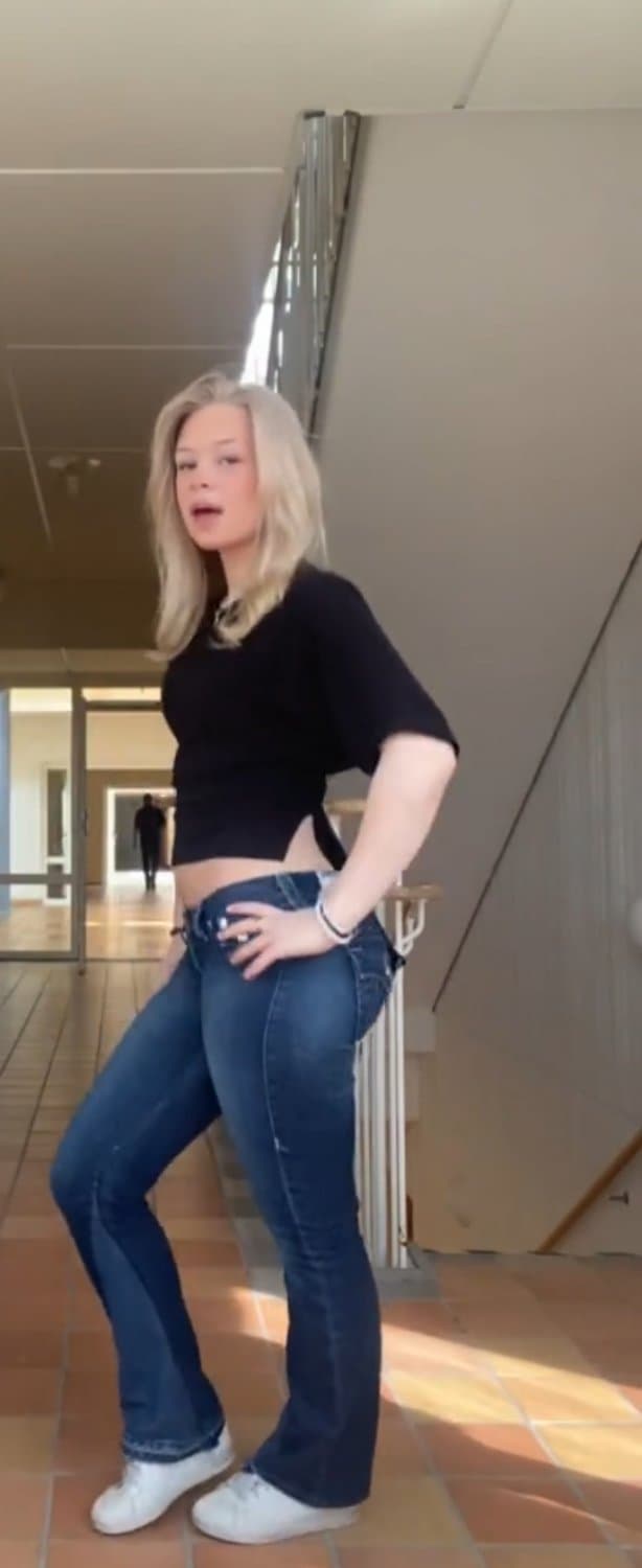 Swedish blonde snowbunny finally leaked, dm if you want to see her masturbation videos