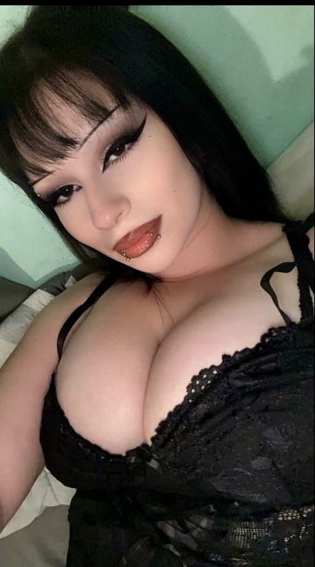 gothic latina crush huge tits