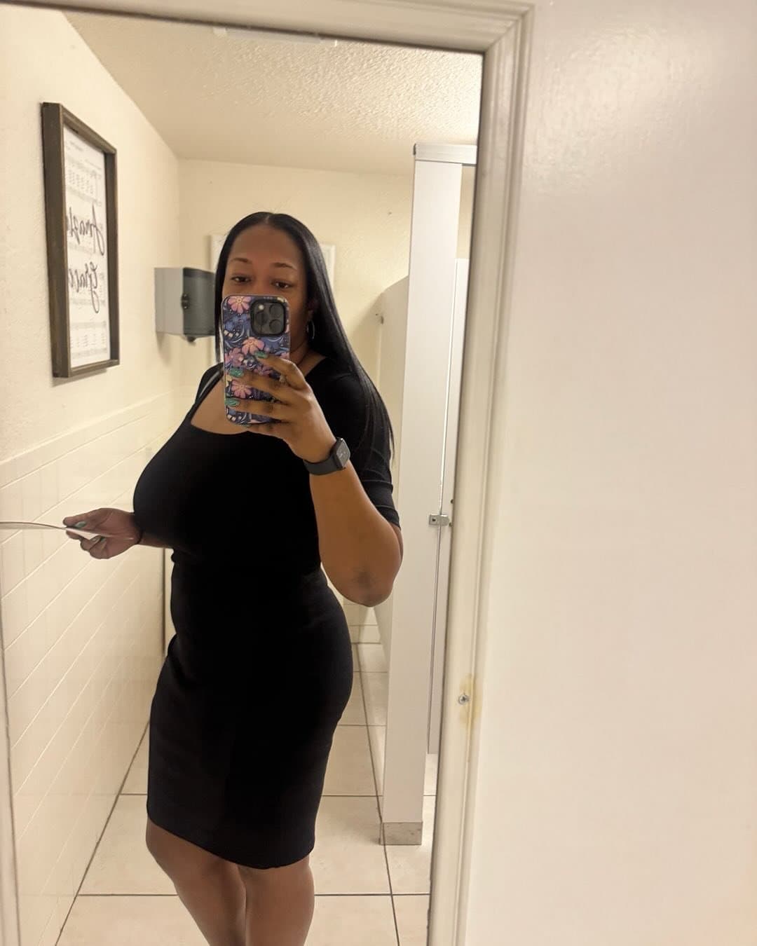 Click to view full size Big Titty Jamaican Girls