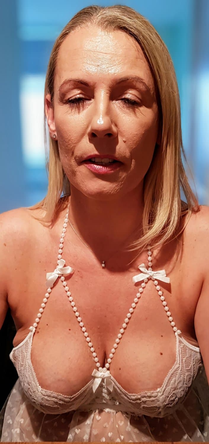 Mature UK Drunk Slut With Big Saggy Tits