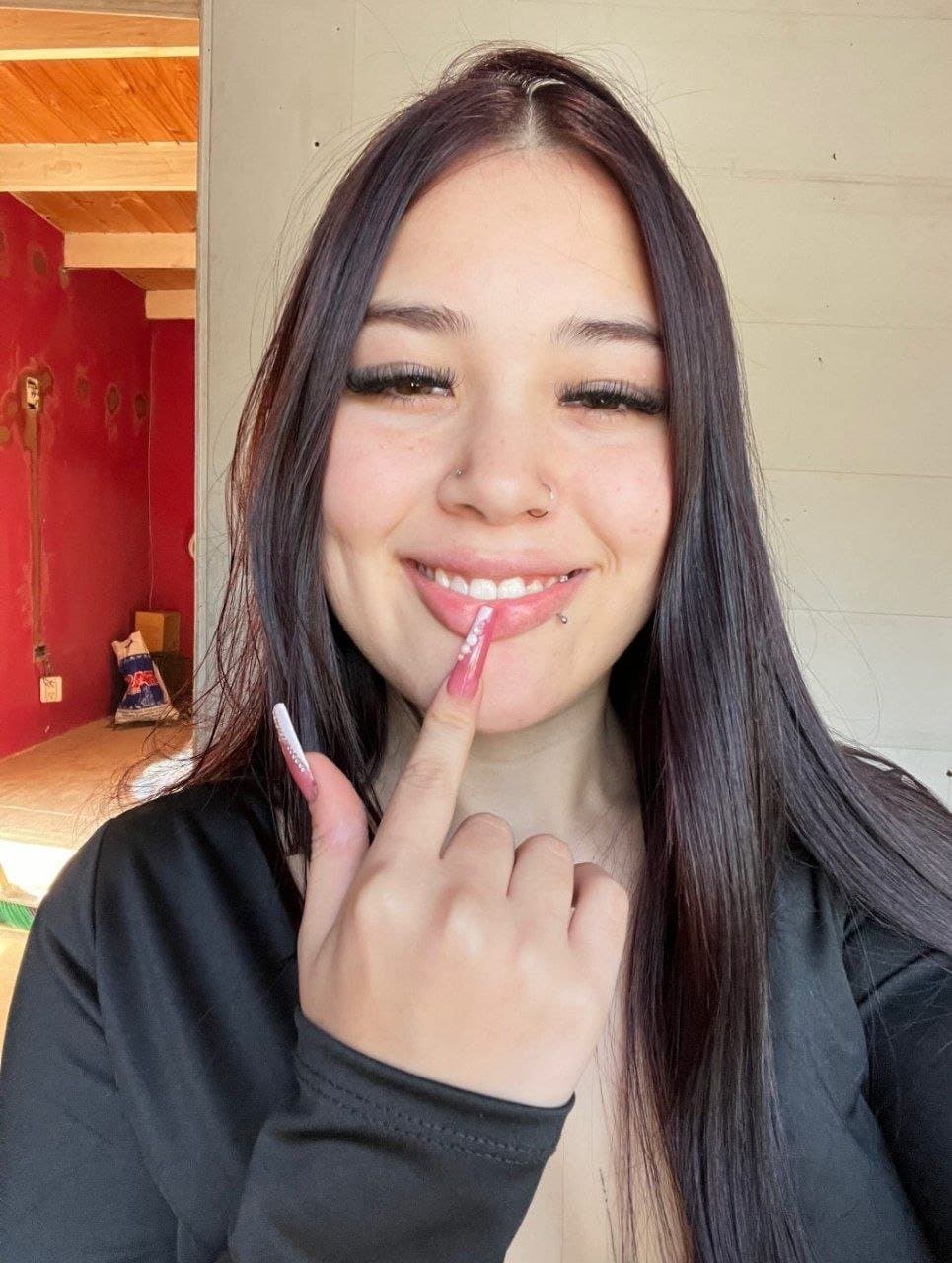 Petite latina from argentina shaking bubble butt ass in restroom