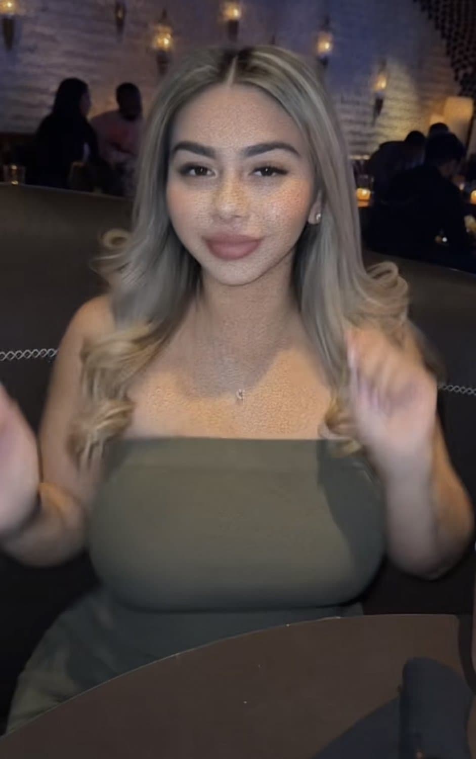 Latina milf with small waist big hips