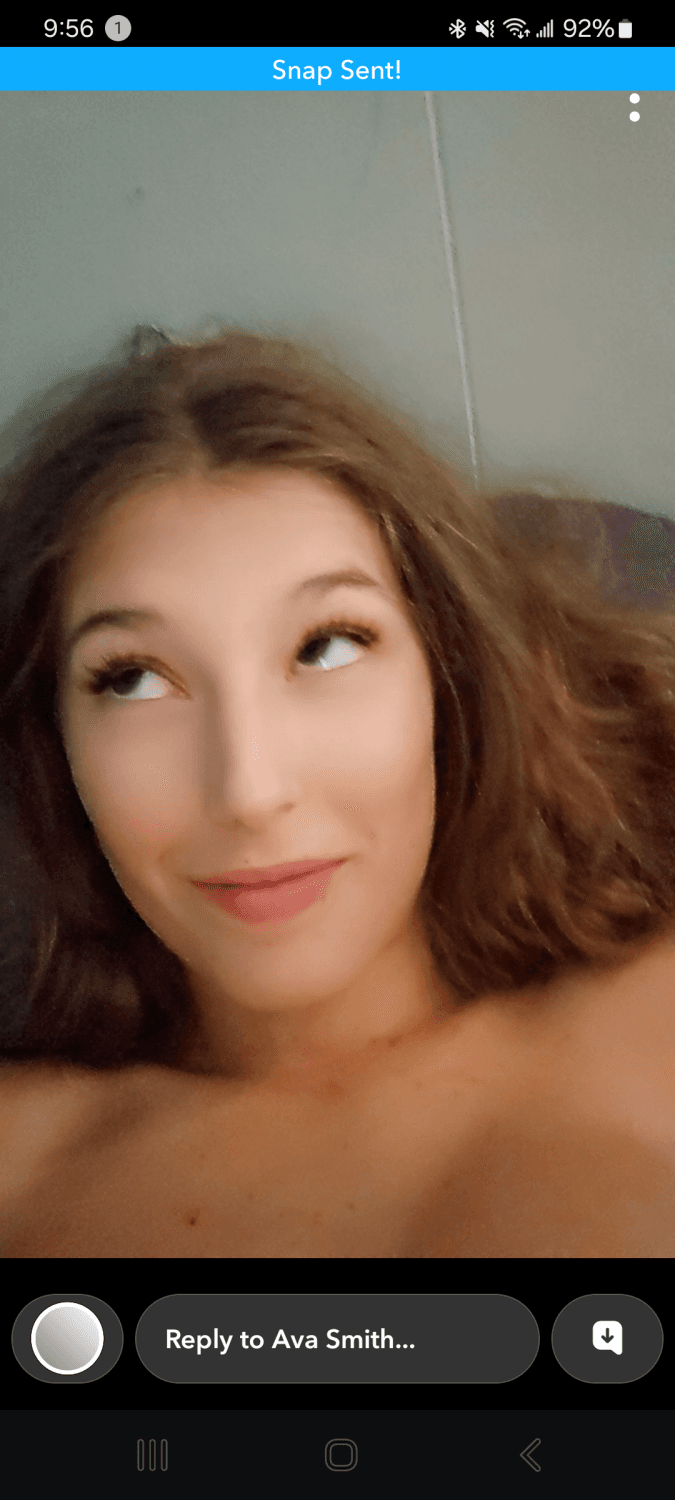 College brat shows off her slutty body Snapchat