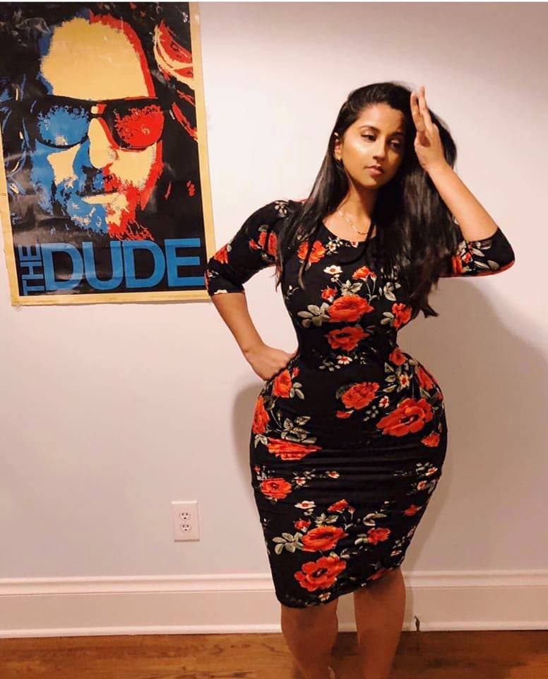 Click to view full size Thic Desi goddess