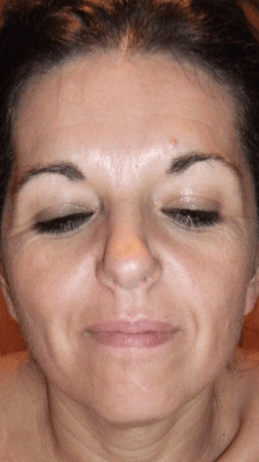 Mommy feeling sexy and dressed up sexy. Middle aged maid. Fucking hot tho ??