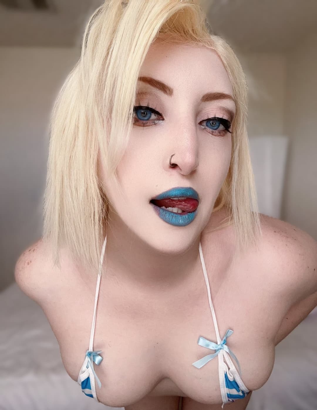 Click to view full size Marvel Rivals Emma Frost Cosplay pawg