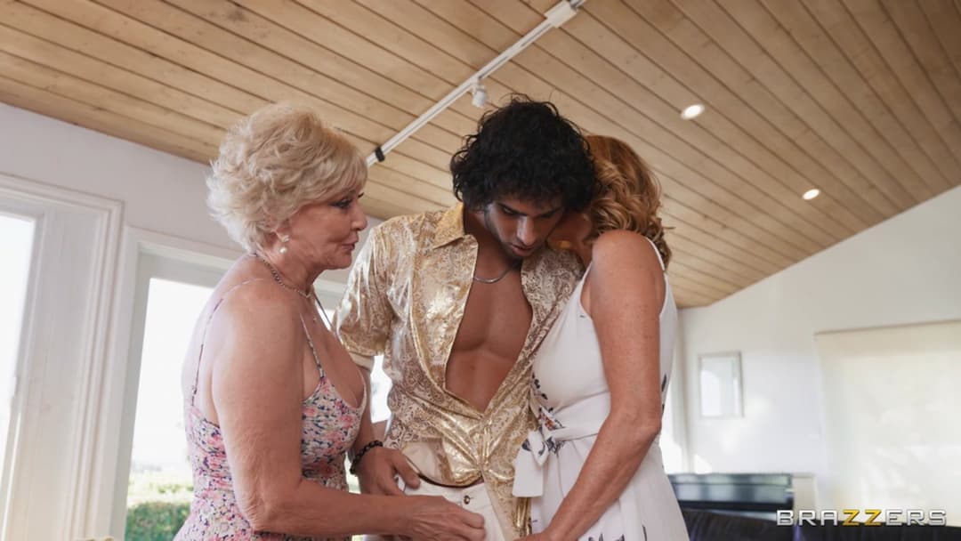 GILF & MILF three-way. Reya L and Seka B.