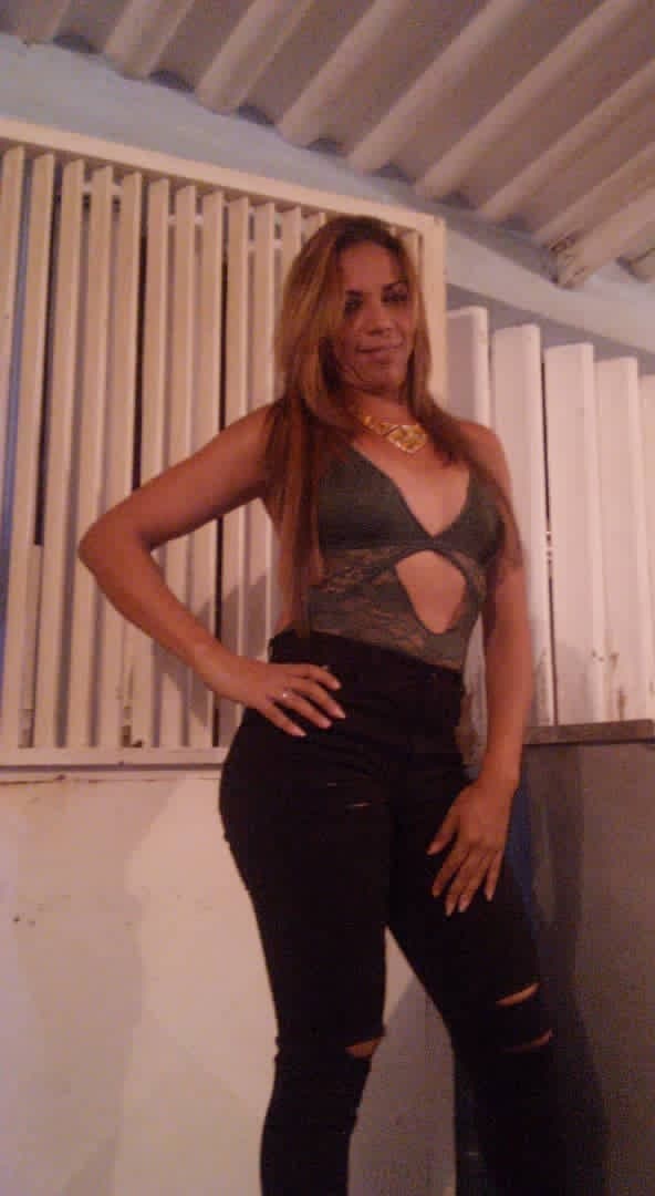 Click to view full size Latina wife slut...a.k.a La Perra Madura