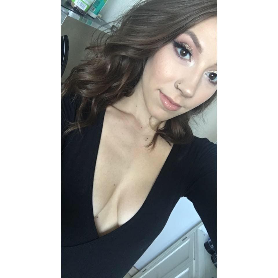 Disclosure #622: Lesbian couple is a straight couple