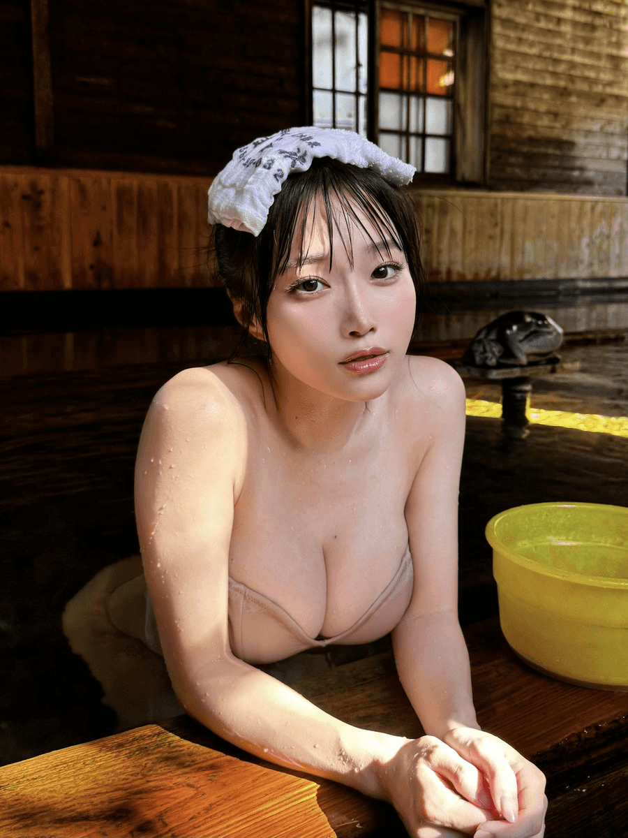 Miyu Kishi 岸みゆ Gravure