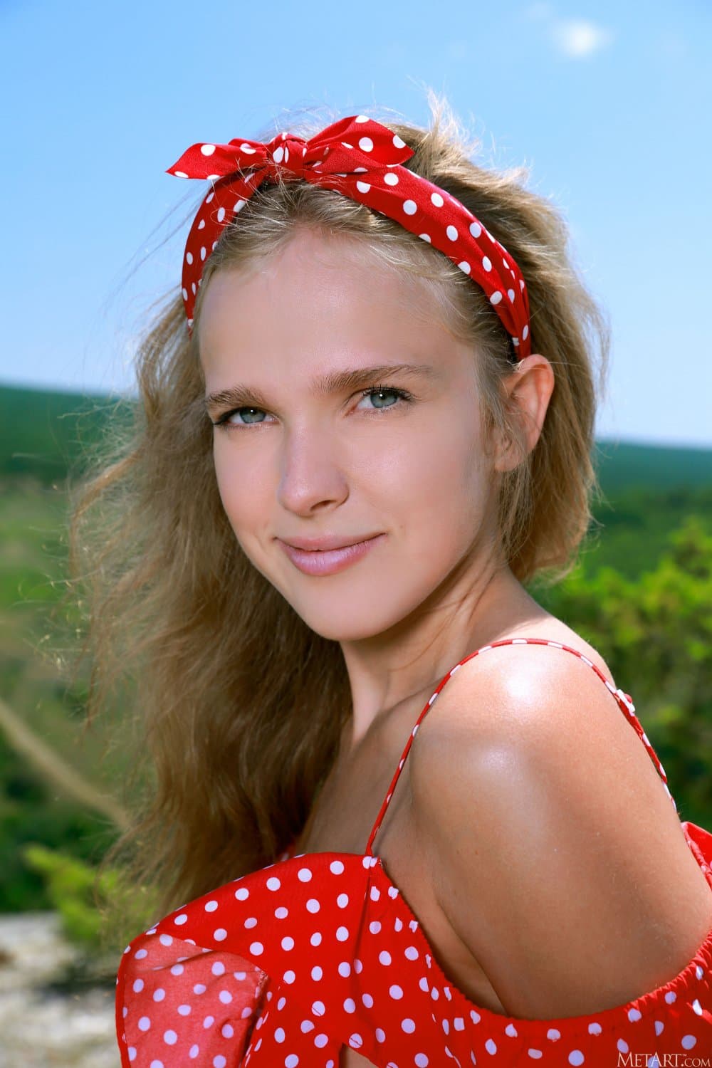 Xenia - Countryside Charm