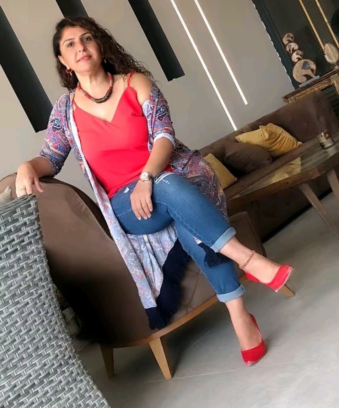 Click to view full size turkish married woman