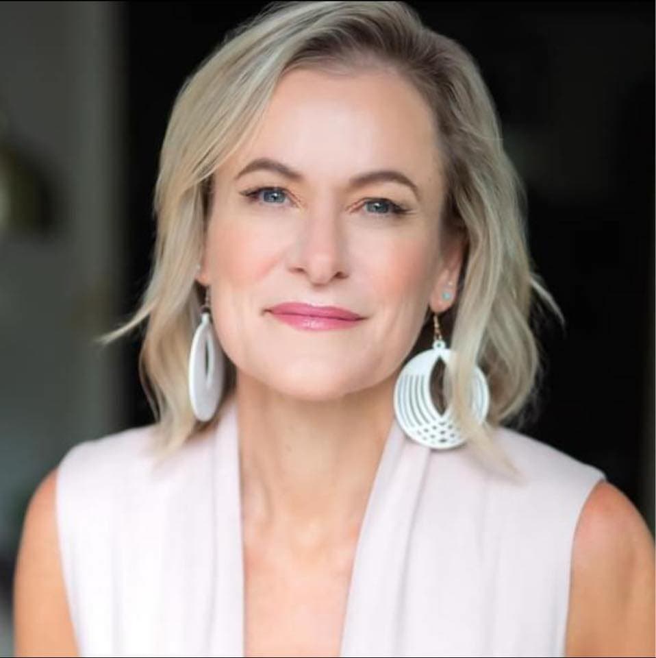 Thanks @Red5 for the video of Joiwind getting her titty  flicked at mardi gras