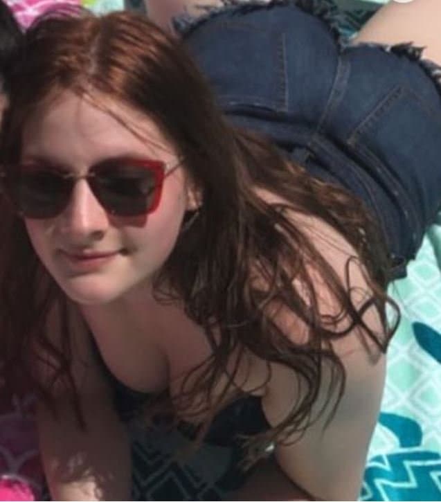 Brooklyn the Public Slut Poses on the Beach