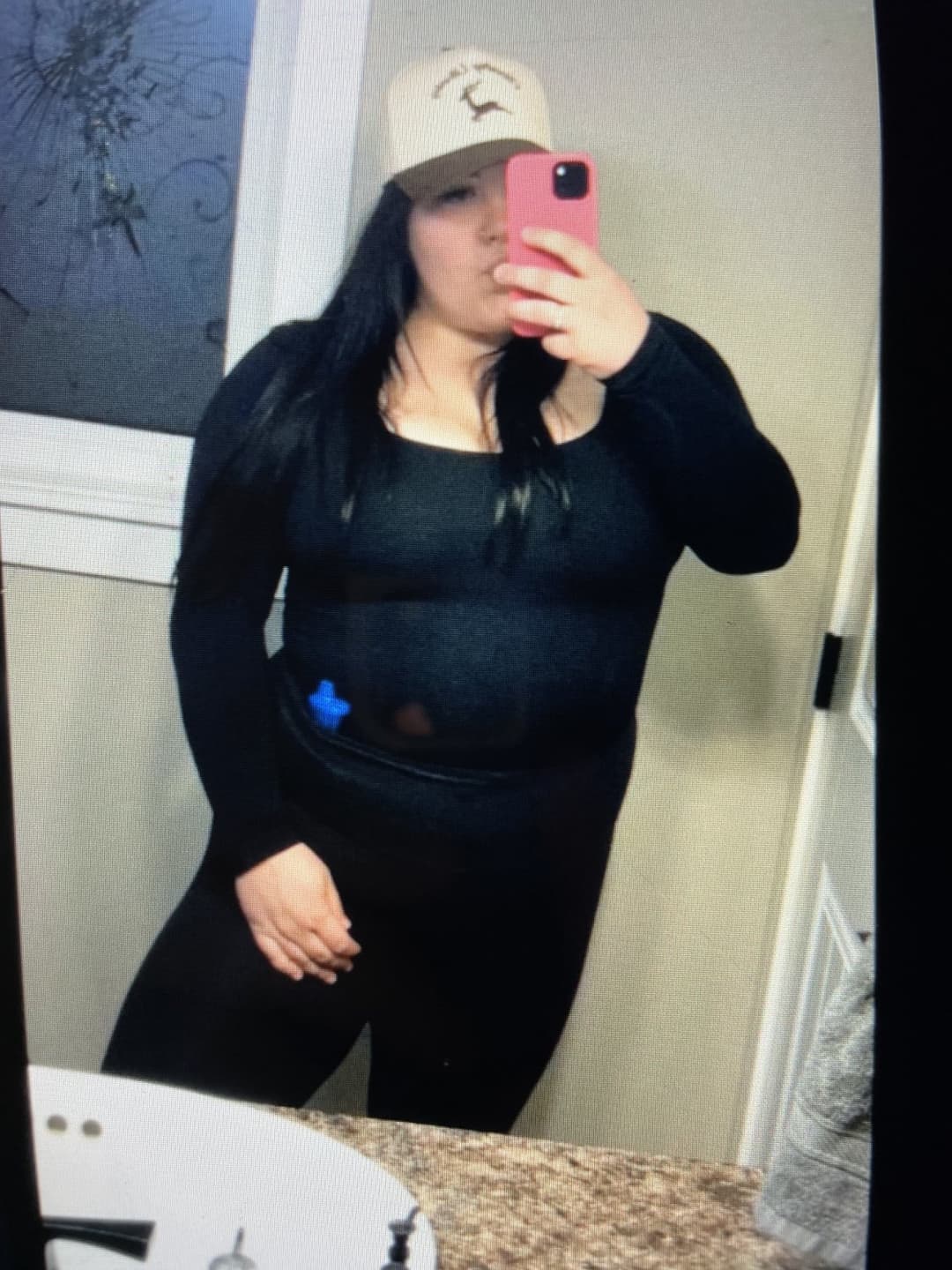 Kik meadll00, thoughts on Kaylin the homewrecker..?