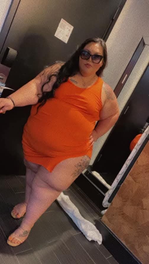 MASSIVE HUGE THICK BIG OLE BOOTY ASS SSBBW LATINA