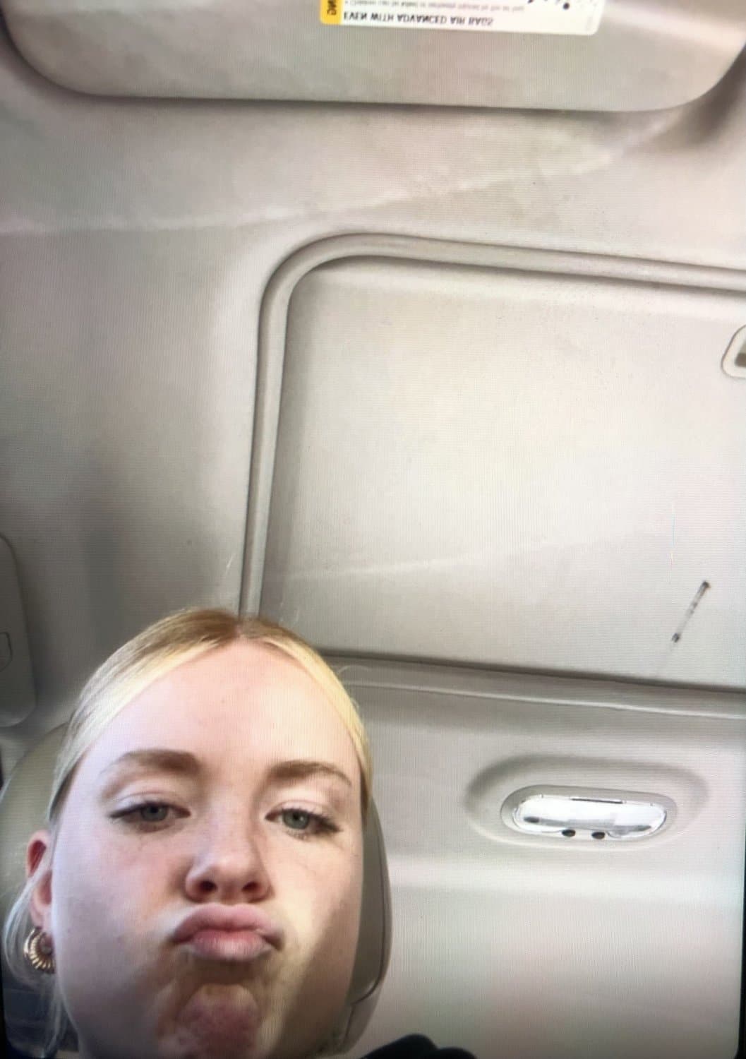 Sexy amateur barely legal blue eyes blonde teen leaked hot as fuck kissing dm/comment for more