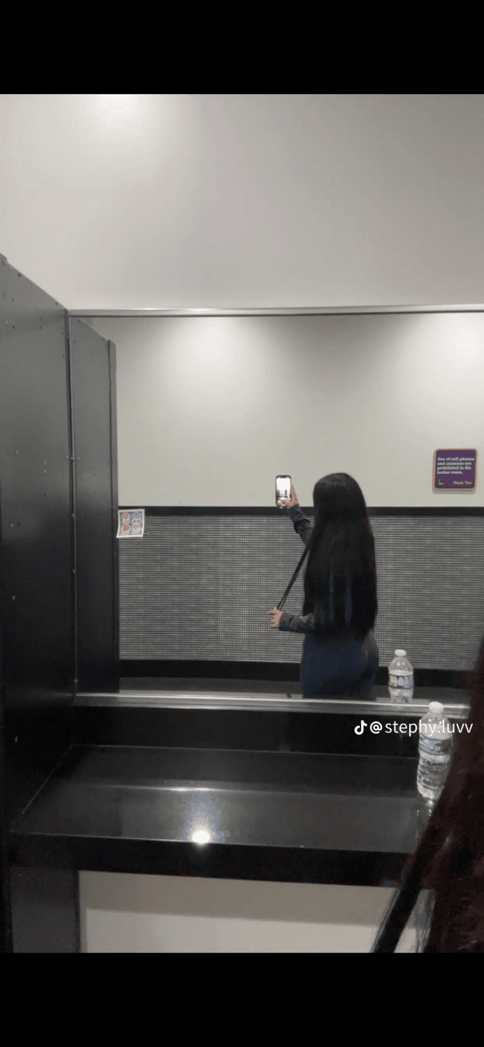 Sexy Chicago Latina slut is a sexy milf too???anybody got her? Dm