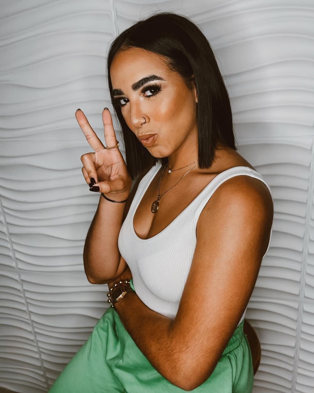 Click to view full size Trib her in all ways (Yulissa)