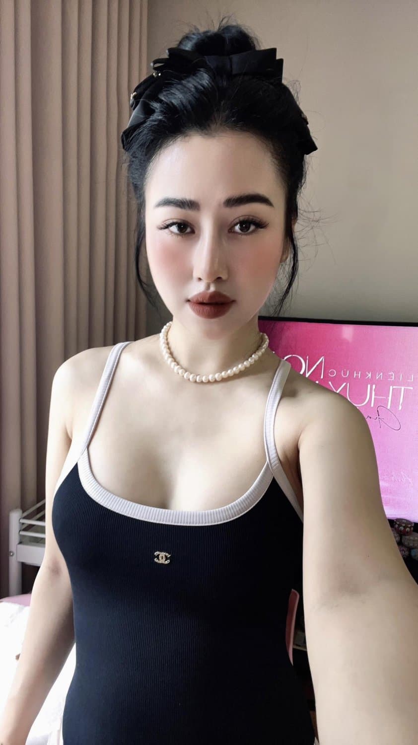 Asian Viet Nam Girl TikTok Thao Tran Ai Dance Sexy