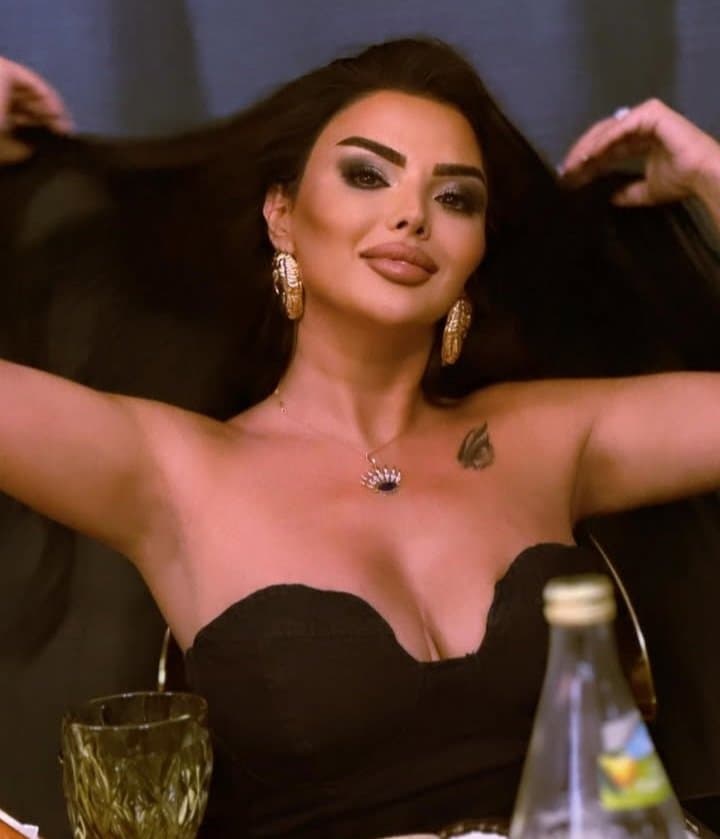 Sexy glamour feet pedicure woman