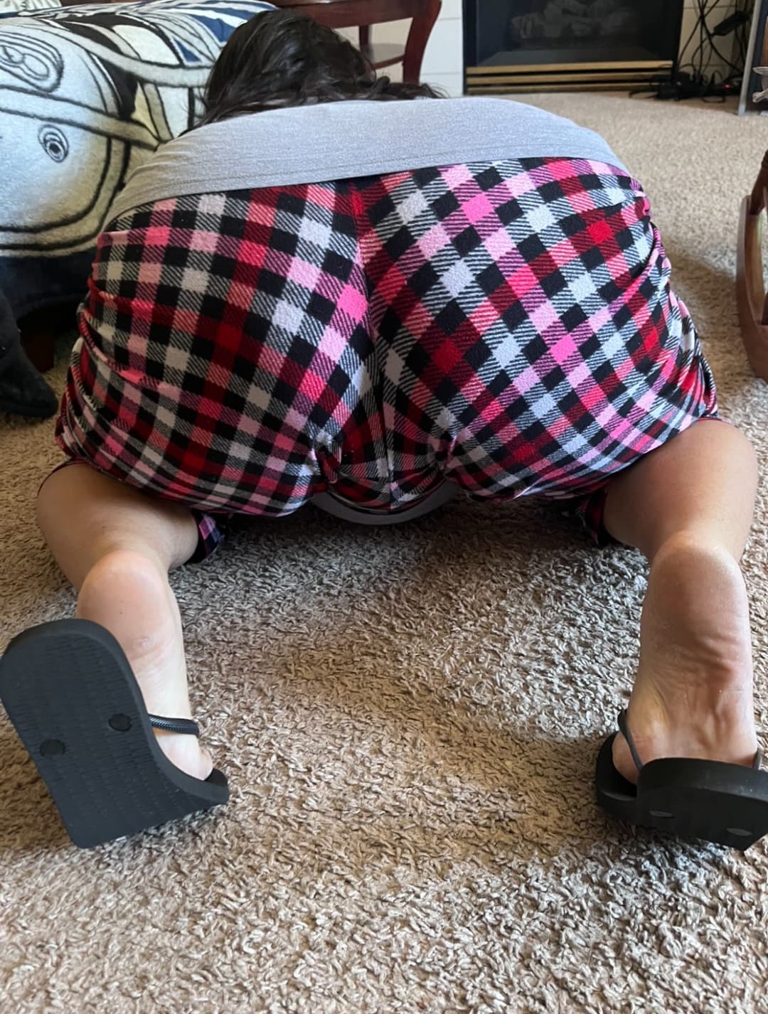 Latina bending over showing arches