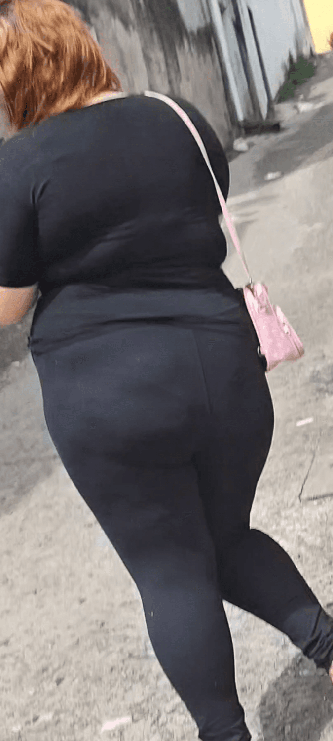 Gordinha gostosa ( Cara de safada que goza dando o cuzão) + Bônus -Gostosa do rabo lindo de legging.