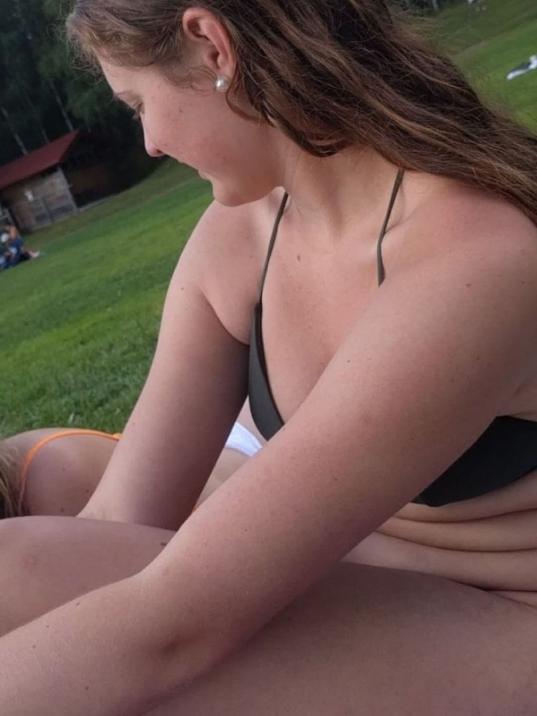 Second of the night. He gave up Amanda so easily. Look at this piece of fuckmeat