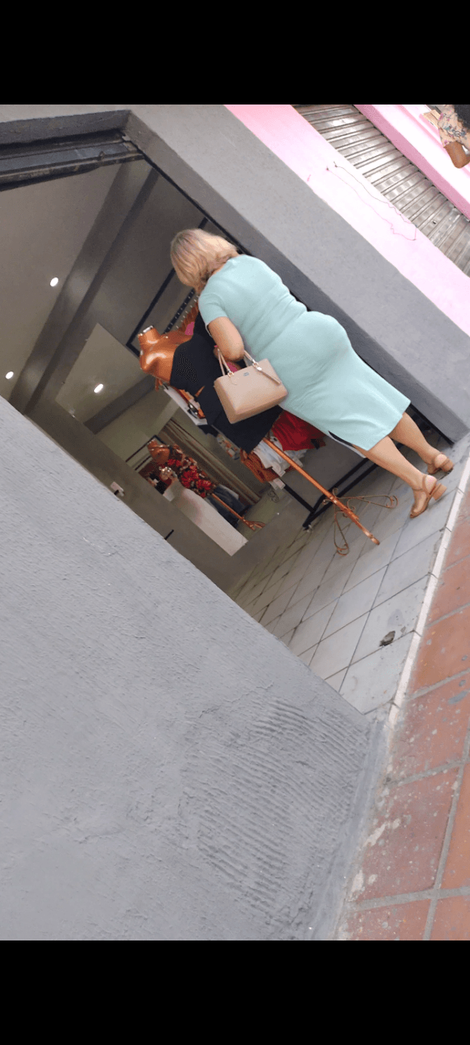 Crente do bundão cheio de celulite