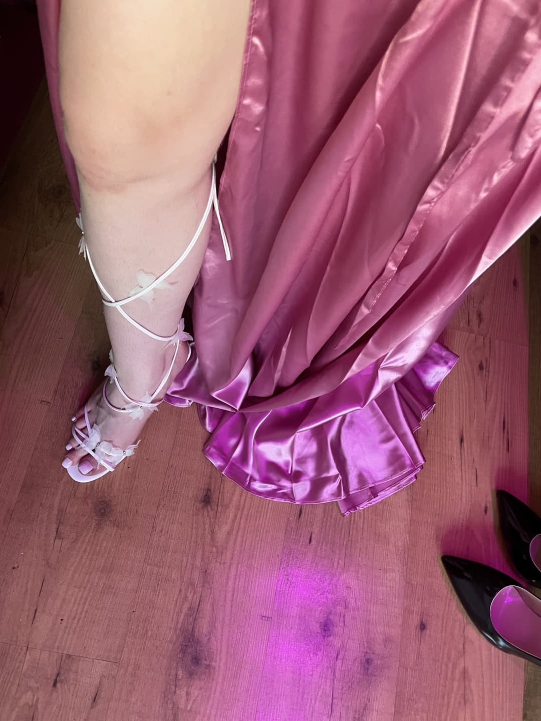 nails done ? and new sissy outfits