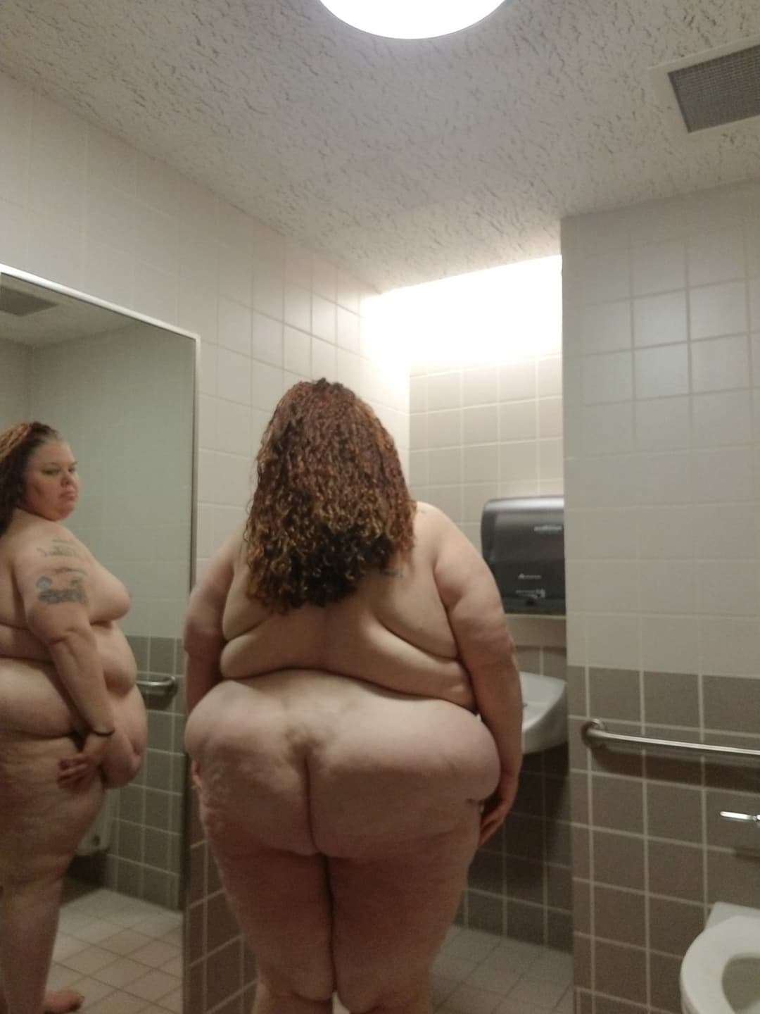 Nasty Public Fat Bitch Aprill Thompson is addicted to BBC