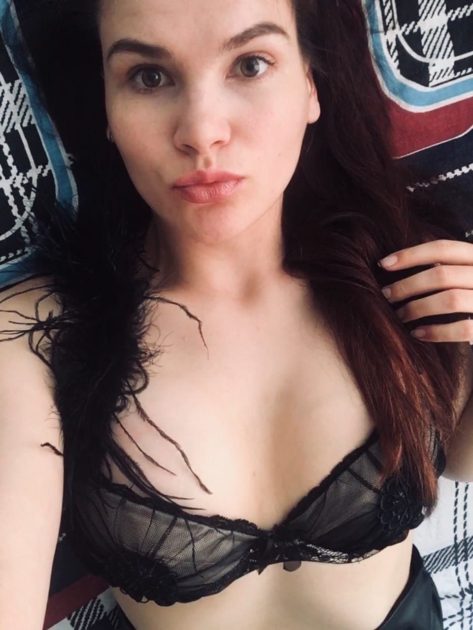 Click to view full size EXGF Iryna from France