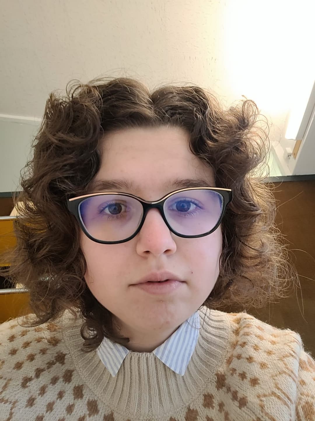 Ugly dumb French girl fucked by her Spanish coworker ex-partner, who took advantage of her buttocks