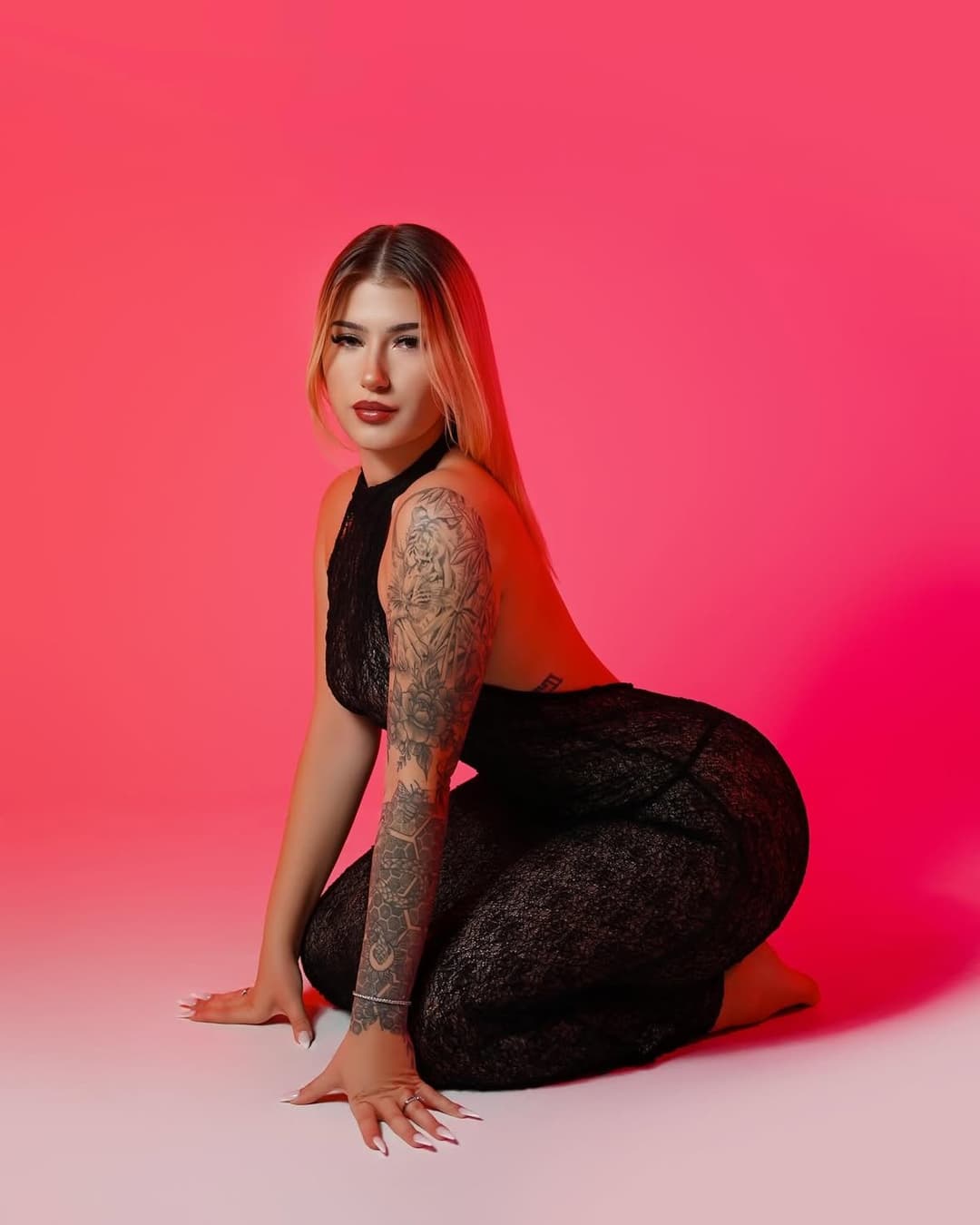 Viktoria, The Classy Gold Digger