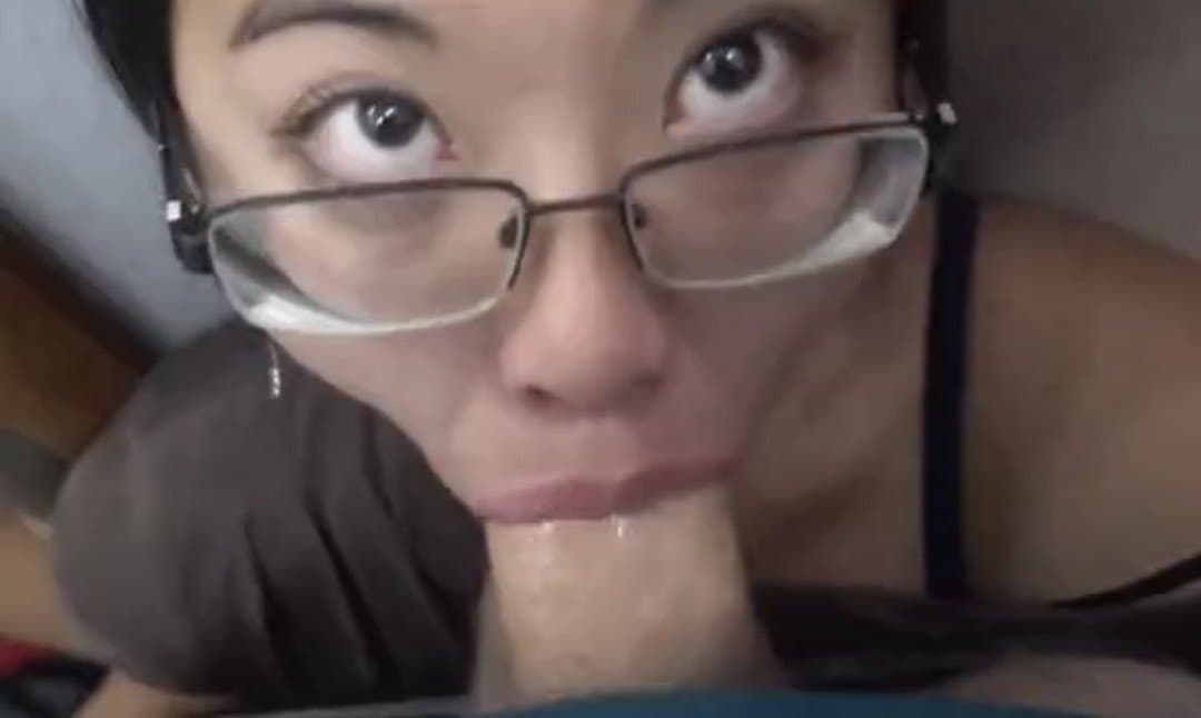 Asian blowjob and cum swallow in the clothing store fitting room