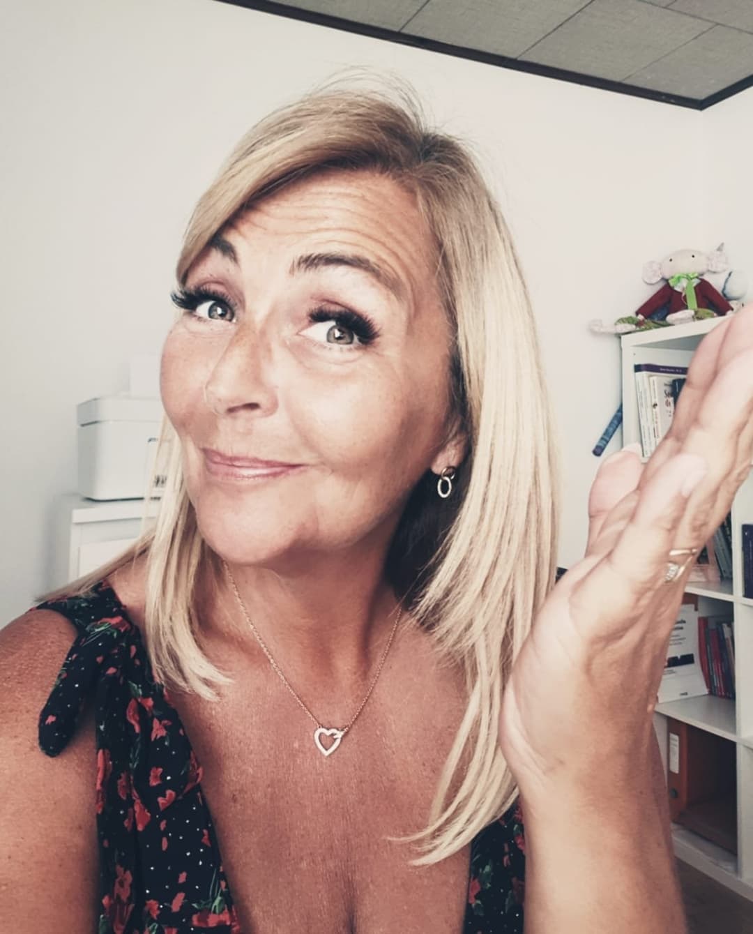 Ann Cath mature beauty