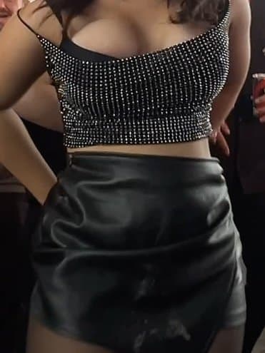 Bouncy boobs at festival (nipslip?)