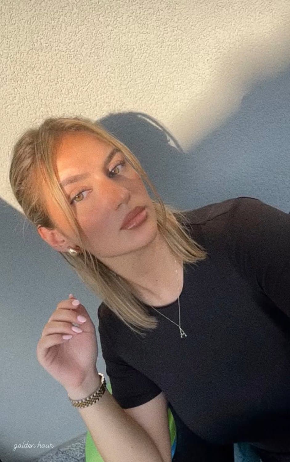 Amina.. Tuzla??/Wien?? Kommentiert geil / Komentarisite! Ko Poznaje inbox, wer sie kennt, dm