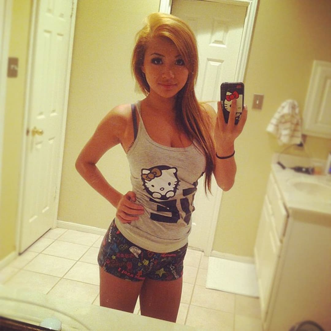 Click to view full size Vicki Li Part 1