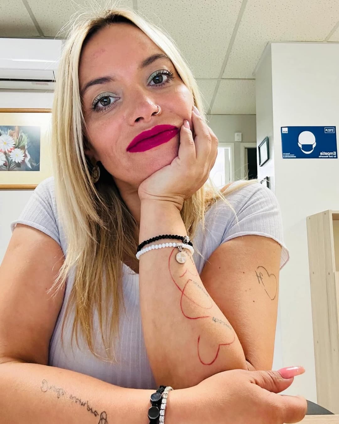 Haberme cogido a la mamá y unos años mas tarde a su hija fue excitante, las dos la chupan delicioso