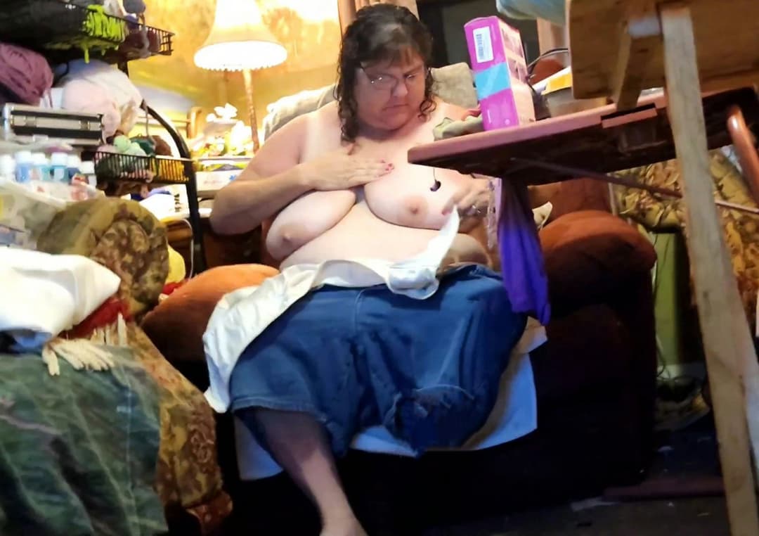 Big Tit BBW Amputee Wife Getting Ready Road Trip