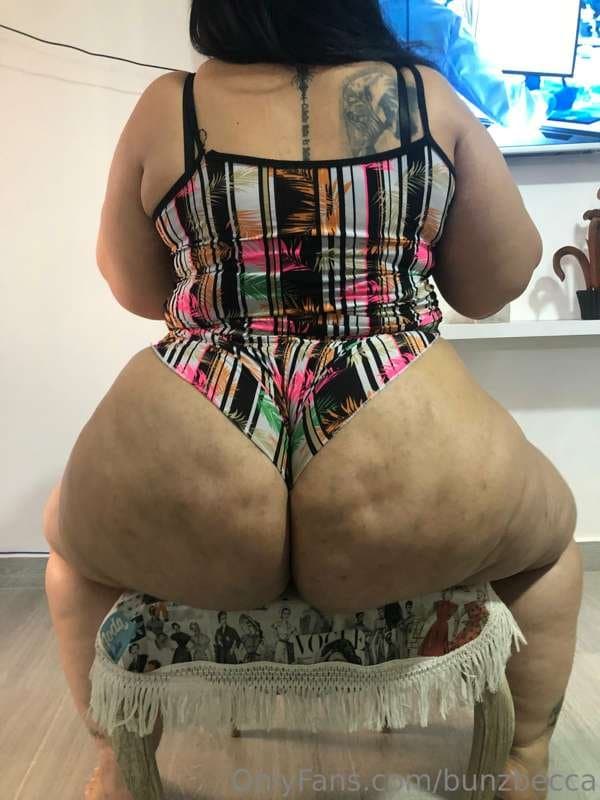 ChuNky C0LomBi@N Bo0tY !!