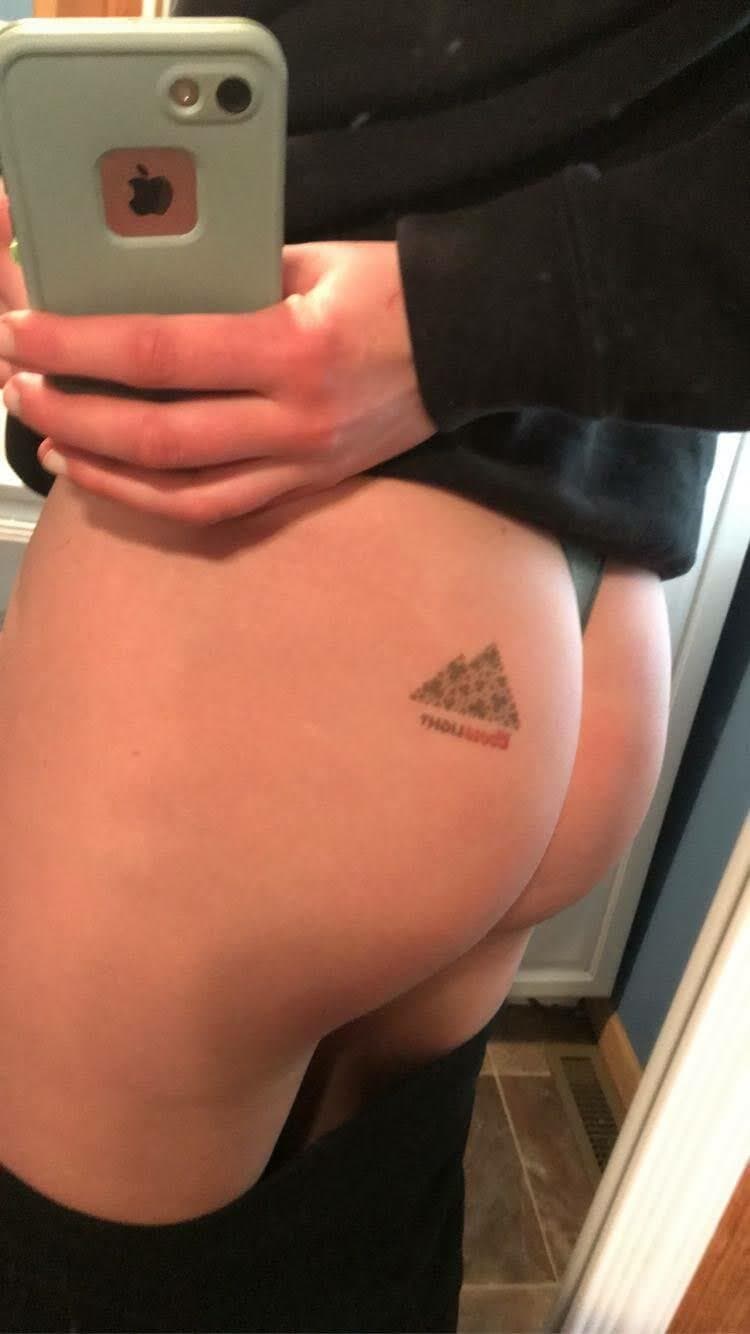 Lexi is a Sexy Curvy Needy Slut