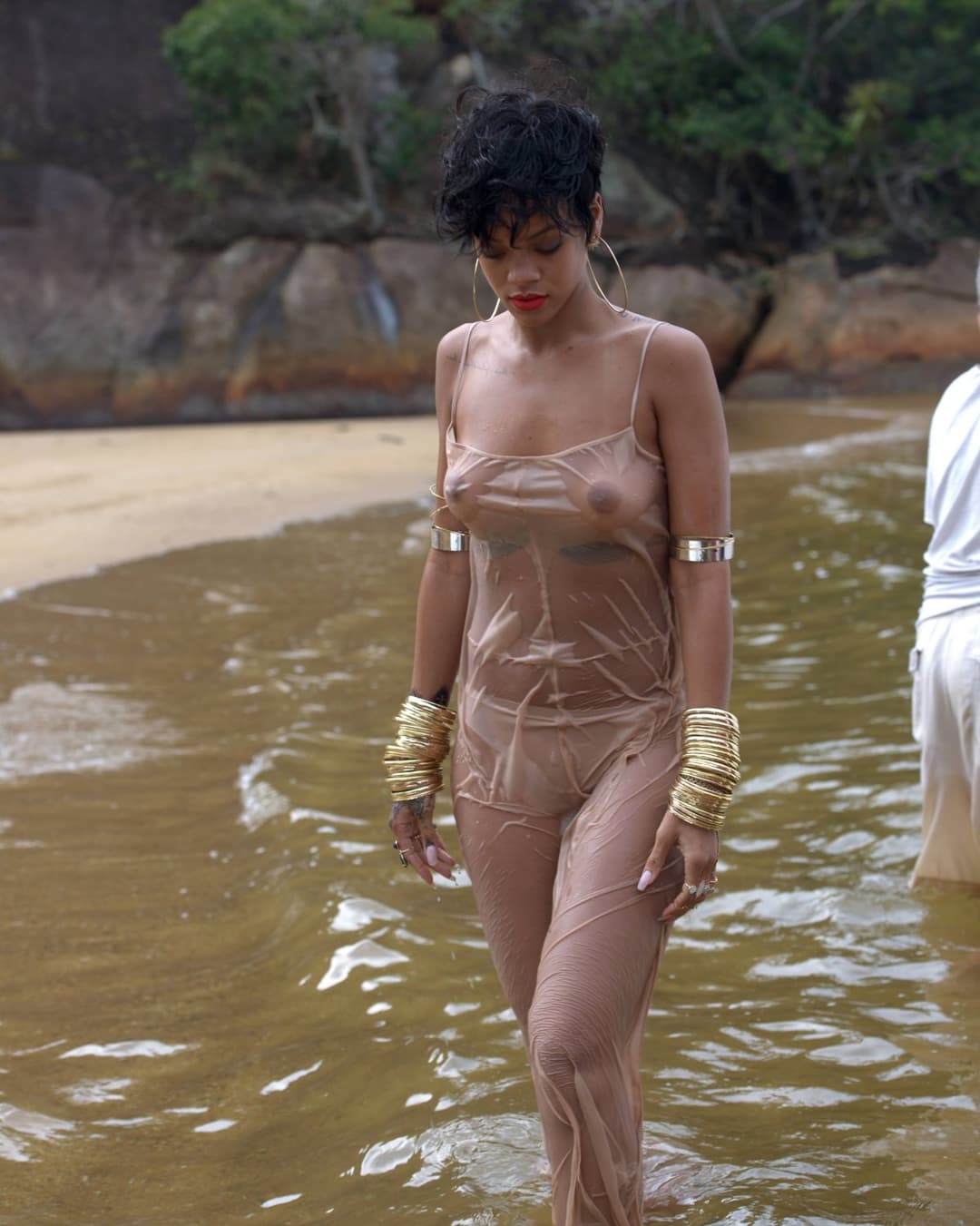 Rihanna - 2014 Vogue Brazil Outtakes v1