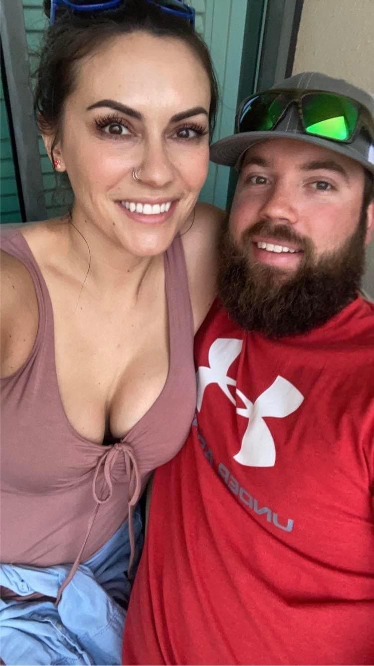 Outdoor slut wife Ally, 27 SD, knows she gets everyone hard